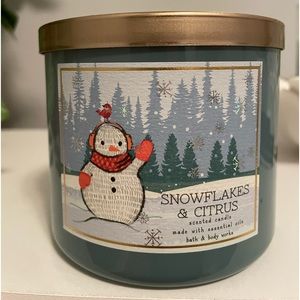 BATH AND BODY WORKS 3wick candle